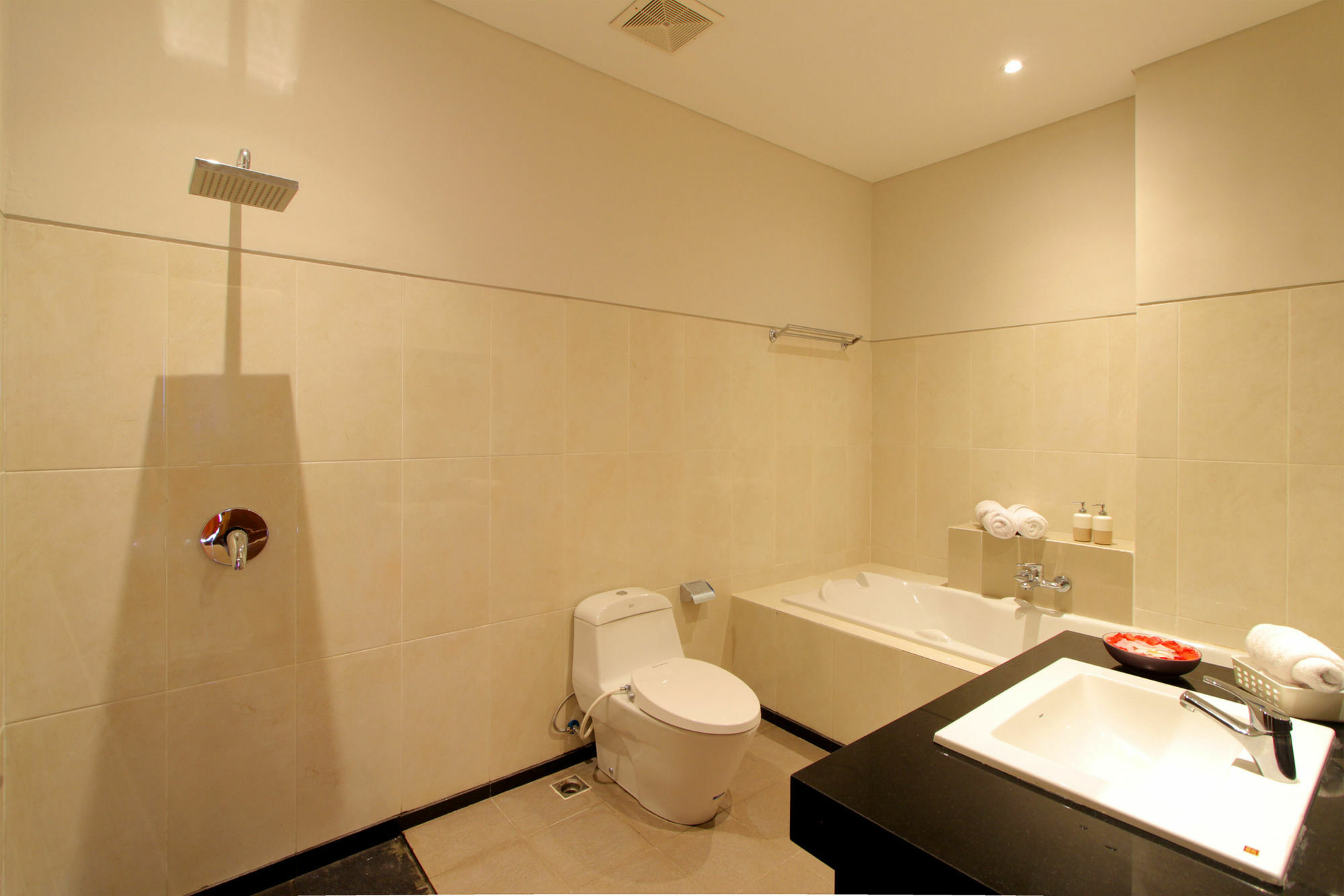 Sand Beach Luxury Living Kuta Lombok Exterior foto